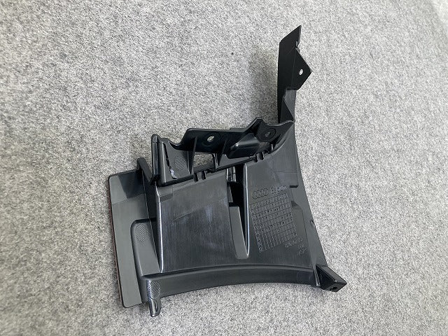 新品!A1 8X系 純正 右 フロント バンパーカバー ロアカバー 8X0.807.152 8X0807152A 素地 アウディ(150760)