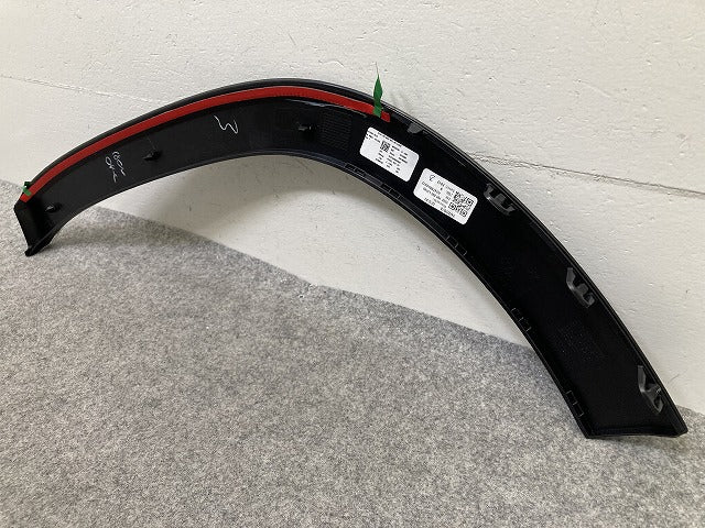 新品!GLB X247 純正 右 リア フェンダーアーチモール/オーバーフェンダー A 247 885 03 22 A2478850322 素地 メルセデスベンツ(150763)