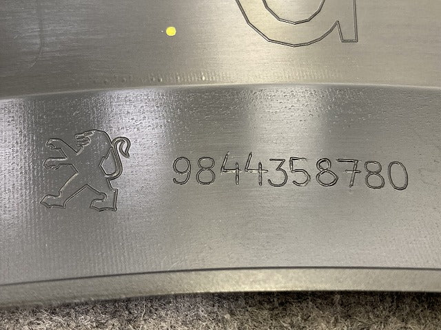 新品!208 P21HN05/2019- 純正 左 フロント フェンダーアーチモール/オーバーフェンダー 9844358780 98443587XY プジョー(150774)