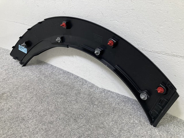 新品!ミニ 5ドア(F55) クーパーSD 純正 左 リア フェンダーアーチモール/オーバーフェンダー LH 5177 7 318 829 51777376881 MINI(150778)