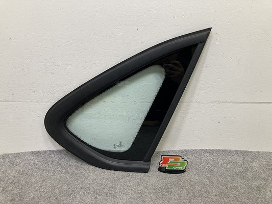 新品!2シリーズ F45/F46 純正 右 リア ドア クォーターガラス RH 43R-001734 BMW(150783)