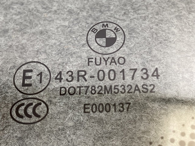 新品!2シリーズ F45/F46 純正 右 リア ドア クォーターガラス RH 43R-001734 BMW(150783)