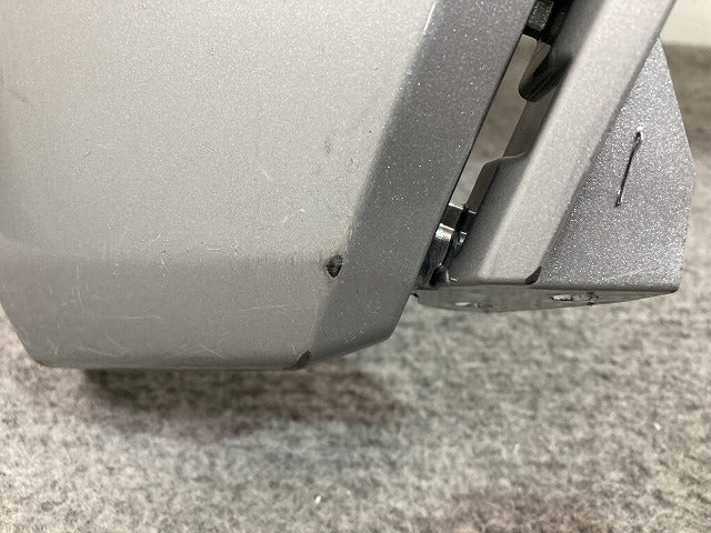 ヤリス KSP210/MXPA10/MXPA15/MXPH10/MXPH15 MXPH14/MXPH17 純正 リア バンパー 52159-K0010/20/50 シルバー メタリック トヨタ(150797)