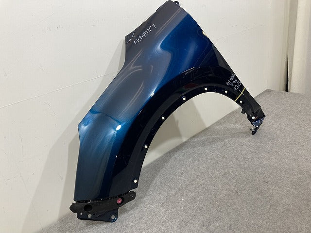 ライズ/ロッキー A200S/A210S/A200A/A210A/A202A 純正 左 フロント フェンダー LH レーザーブルークリスタルシャイン B82 トヨタ(150838)