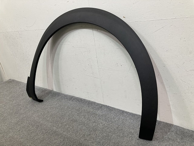 新品!3008 P84系 純正 右 フロント フェンダーアーチモール/オーバーフェンダー RH 9825288877 98252888XT 素地 プジョー(150858)