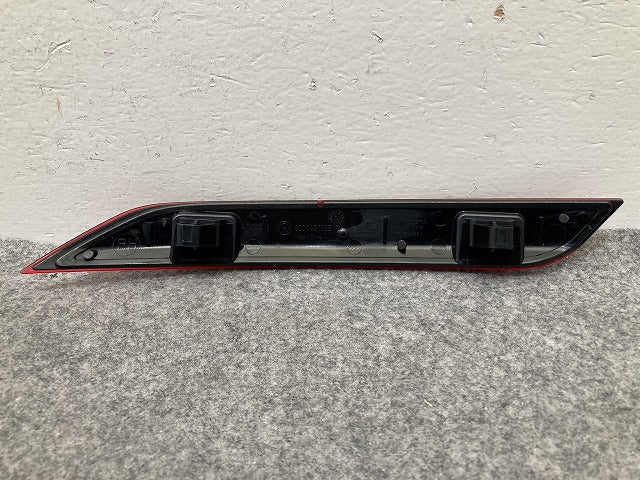 新品!ポロ/POLO 6R系 純正 右 リア バンパーリフレクター 反射板 RH 6C0945106B 6C0-945-106-B フォルクスワーゲン(150859)