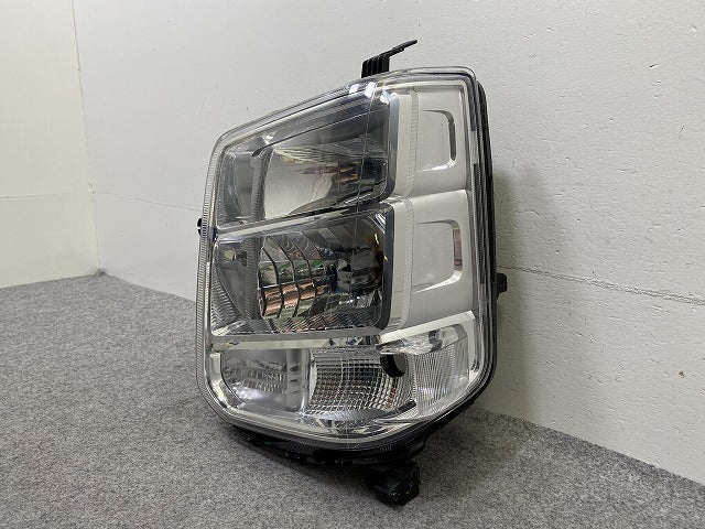 エブリィワゴン DA17W 純正 前期 左 ヘッドライト/ランプ バラストキセノン HID LH AL Automotive Lighting LE14C6329 スズキ(150867)