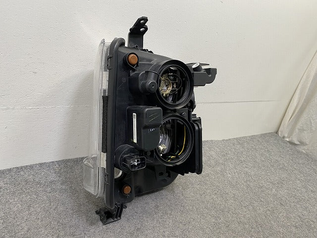エブリィワゴン DA17W 純正 前期 左 ヘッドライト/ランプ バラストキセノン HID LH AL Automotive Lighting LE14C6329 スズキ(150867)