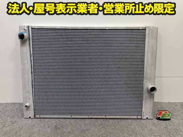 新品!5シリーズ E60/E61 社外 ラジエター 冷却装置 ラジエーター NISSENS 6076101 BMW(150880)