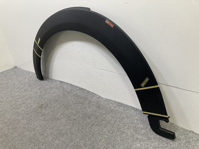 新品!F55/F56/F57 クーパー 純正 左 フロント フェンダーアーチモール/オーバーフェンダー 5177 7 300 819 51777300819 素地 MINI(150883)