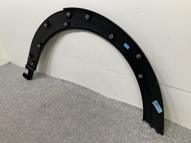 新品!F55/F56/F57 クーパー 純正 左 フロント フェンダーアーチモール/オーバーフェンダー 5177 7 300 819 51777300819 素地 MINI(150888)