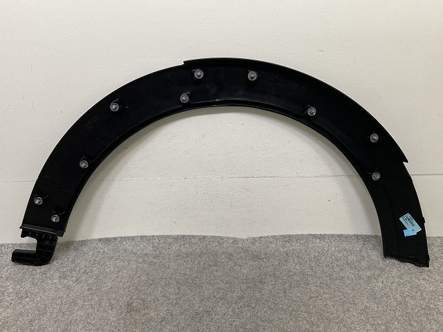 新品!F55/F56/F57 クーパー 純正 左 フロント フェンダーアーチモール/オーバーフェンダー 5177 7 300 819 51777300819 素地 MINI(150890)