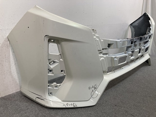 ノア NOAH 80系 ZRR80G/ZRR85G/ZRR80W/ZRR85W/ZWR80W/ZWR80G 純正 後期 フロント バンパー 52119-28L00/28L40 ホワイト トヨタ(150901)