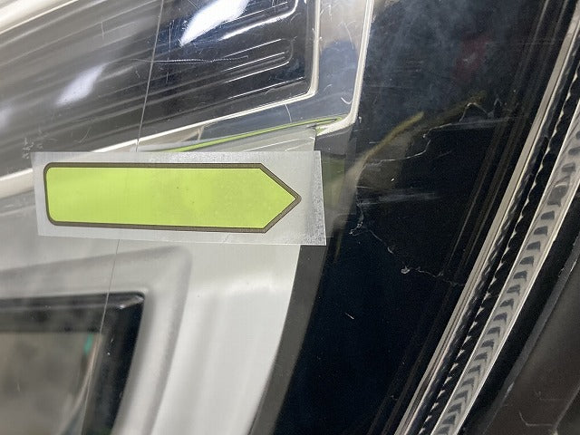 パッソ モーダ M700A/M710A 純正 左 ヘッドライト/ランプ レベライザーLED LH KOITO 100-69028 トヨタ(150930)