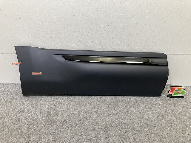 新品!レンジローバー/イヴォーク L538 純正 右 リア ドアモール/ロアモール RH BJ32-274A48 LR074949 素地 ランドローバー(150937)
