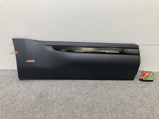 新品!レンジローバー/イヴォーク L538 純正 右 リア ドアモール/ロアモール RH BJ32-274A48 LR074949 素地 ランドローバー(150937)