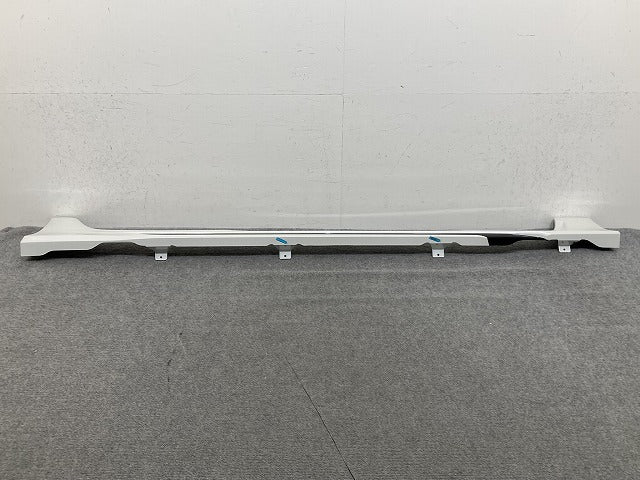 新品!プリウス 50系/ZVW50/ZVW51/ZVW55 純正 右 サイドステップ/サイドスカート モデリスタ D2611-50110-A0 ホワイトパール 070(150942)