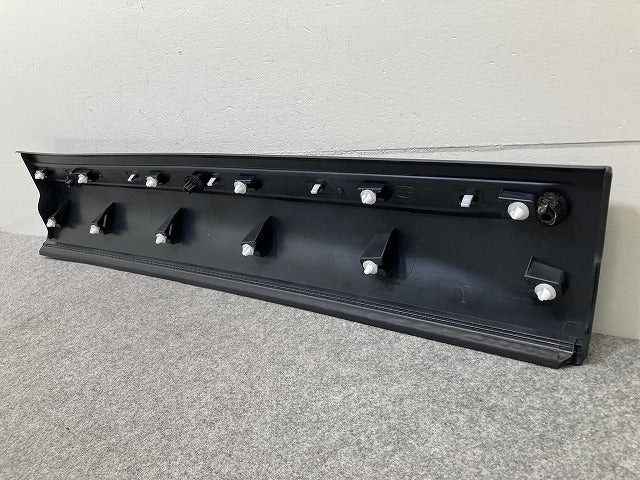 新品!レンジローバー/イヴォーク L538 純正 左 フロント ドア モール/ロアモール LH BJ32-21065 LR080342 素地 ランドローバー(150952)
