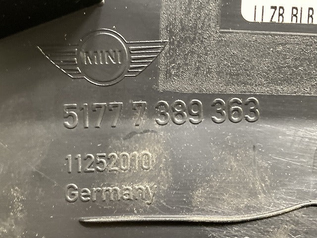新品!ミニ クロスオーバー(F60) 純正 左 リア フェンダーアーチモール/オーバーフェンダー LH 5177 7 389 363 51777389363 MINI(150963)