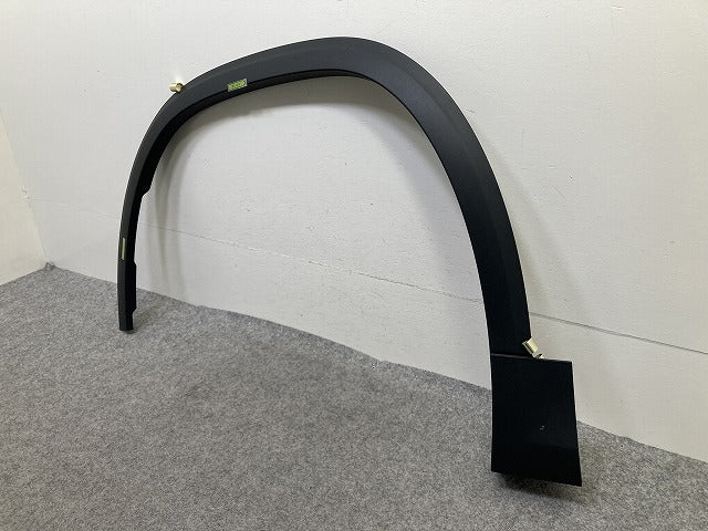 新品!GLAクラス H247/AMG 純正 左 フロント フェンダーアーチモール/オーバーフェンダー A247 880 67 04 2478806704 メルセデス(150982)