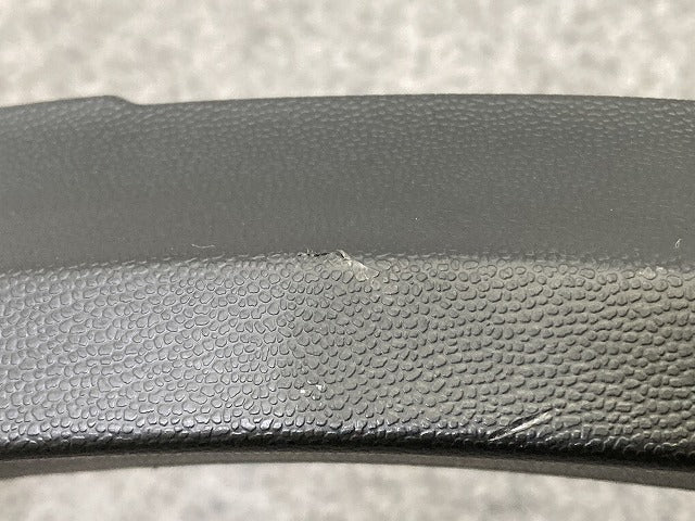新品!GLCクラス W253/C253 純正 右 リア フェンダーアーチモール/オーバーフェンダー A 253 880 88 03 A2538808803 メルセデス(150983)
