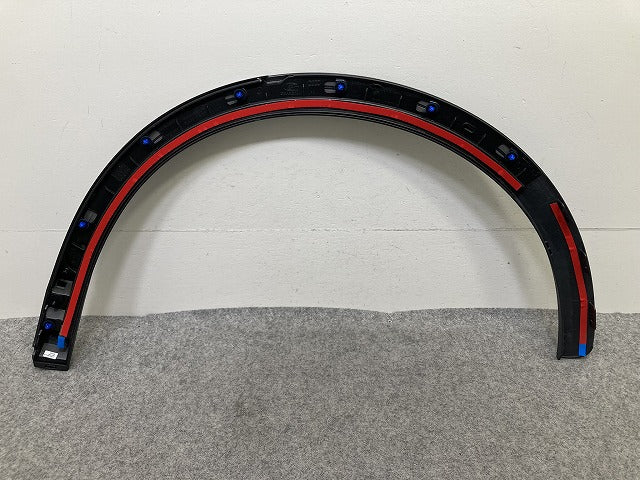 新品!Q3 8U系 純正 右 リア フェンダーアーチモール/オーバーフェンダー RH 8U0.853.818 8U08538184U8 素地 アウディ(150985)