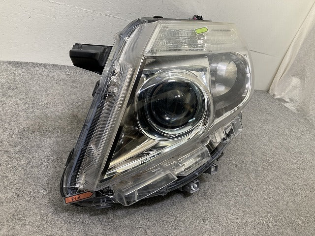 ジャンク!ノア NOAH 80系/ZRR80/ZRR85/ZWR80 純正 前期 左 ヘッドライト/ランプ LED 刻印 E ICHIKOH 28-227(150994)