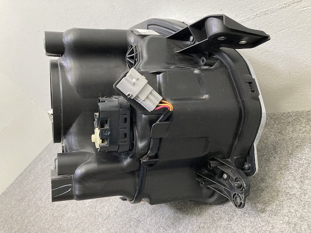 ハスラー MR31S/MR41S 純正 左 ヘッドライト/ランプ レベライザーキセノン HID ICHIKOH 1874 35320-65P15 スズキ(150997)