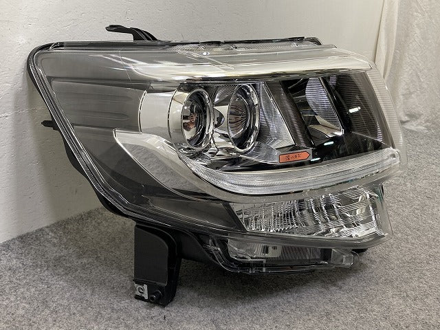 タント カスタム LA600S/LA610S 純正 右 ヘッドライト/ランプ LED 刻印X Z RH KOITO 100-51392 81145-B2070 ダイハツ(150999)