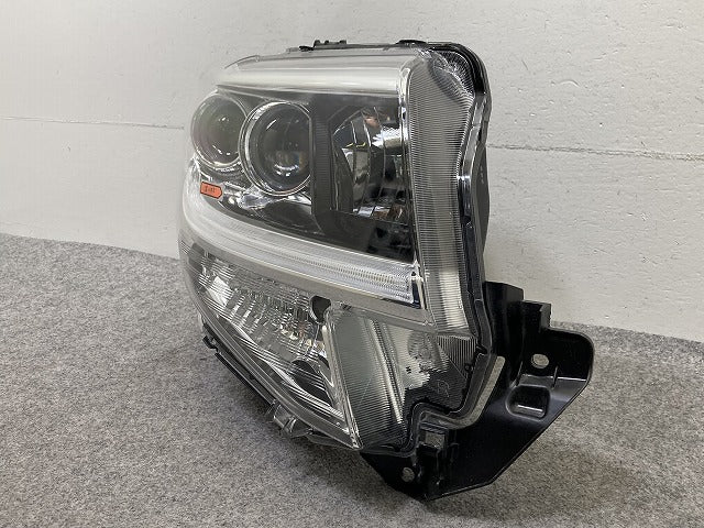タント カスタム LA600S/LA610S 純正 右 ヘッドライト/ランプ LED 刻印X Z RH KOITO 100-51392 81145-B2070 ダイハツ(150999)