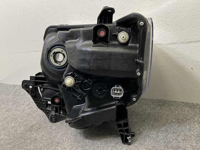 タント カスタム LA600S/LA610S 純正 右 ヘッドライト/ランプ LED 刻印X Z RH KOITO 100-51392 81145-B2070 ダイハツ(150999)