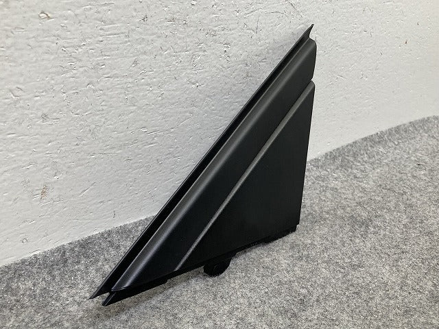 新品!アバルト/500 31212/31209/31214 純正 右 Aピラーパネル/Aピラーカバー 086227 ブラック フィアット(151001)