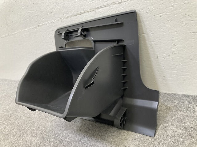 新品!ゴルフ5/GOLFⅤ 1K系 純正 ダッシュボード 小物入れ 収納 1K2 857 919 F/923 K 1K28579191F71N 素地 フォルクスワーゲン(151005)