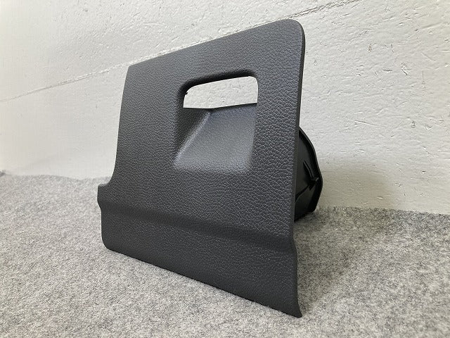 新品!ゴルフ5/GOLFⅤ 1K系 純正 ダッシュボード 小物入れ 収納 1K2 857 919 F/923 K 1K28579191F71N 素地 フォルクスワーゲン(151006)