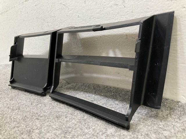 新品!5シリーズ E39 純正 右 フロント バンパー ロア グリル RH 51.11-8235642.9 51118235642 素地 BMW(151007)