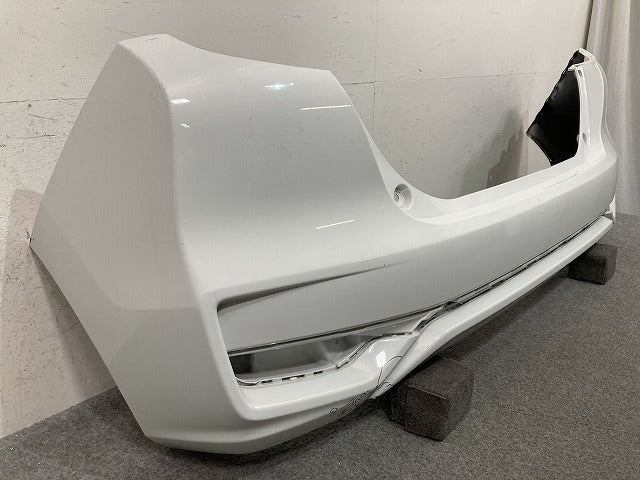 フィット GK3/GK4/GK5/GK6/GP5/GP6 純正 後期 リア バンパー Fバンパー 71501-T5A-J500 タフタホワイトIII NH906 ホンダ(151010)