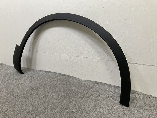 新品!XC40 XB系 純正 右 フロント フェンダーアーチモール/オーバーフェンダー RH 32409189 素地 ボルボ(151012)