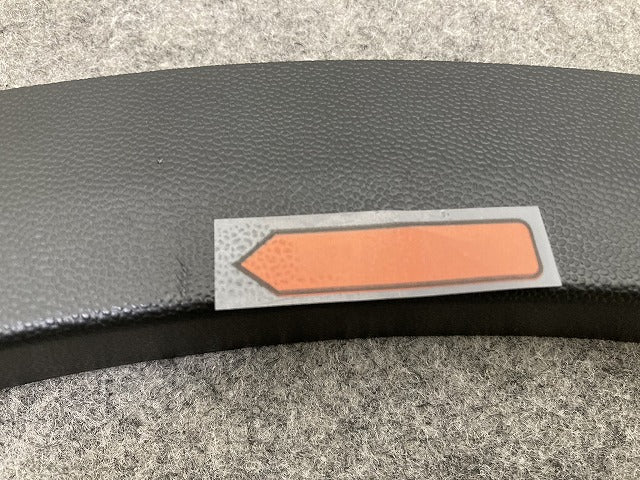 新品!GLCクラス C253/X253 純正 右 フロント フェンダーアーチモール/オーバーフェンダー A 253 885 06 22 2538850622 メルセデス(151014)