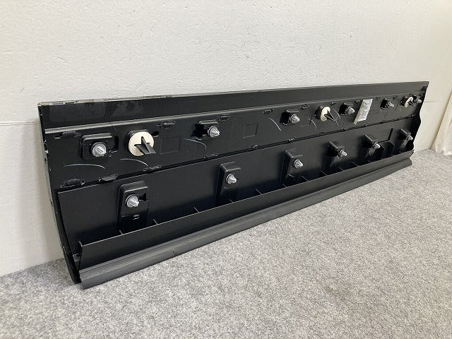新品!レンジローバー/ヴェラール L560 純正 右 フロント ドア モール/ガーニッシュ J8A2-21064-B-PIA-01 ブラック ランドローバー(151027)