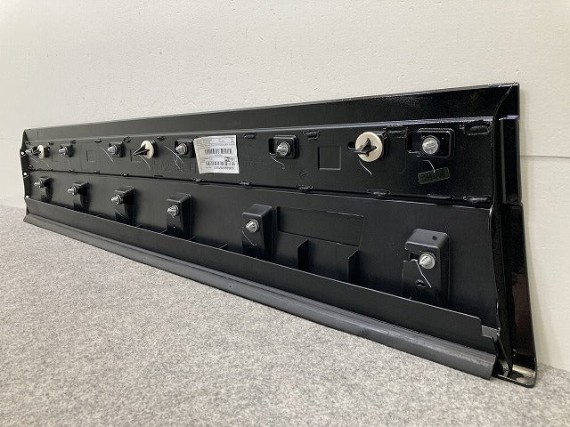 新品!レンジローバー/ヴェラール L560 純正 右 フロント ドア モール/ガーニッシュ J8A2-21064-B-PIA-01 ブラック ランドローバー(151027)