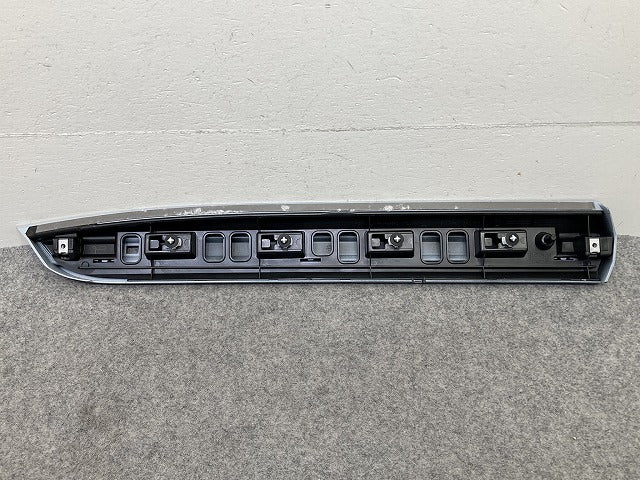 新品!アルティオン 3H系 純正 右 リア ドア モール/プロテクター 3G8 853 991B 3G8854899GRU 未塗装 フォルクスワーゲン(151030)