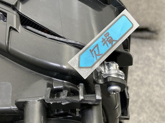 ランドクルーザー/ランクル 250/TRJ250W/GDJ250W 純正 右 ヘッドライト/ランプ レベライザーLED 刻印4V RH ICHIKOH 60-343 トヨタ(151032)