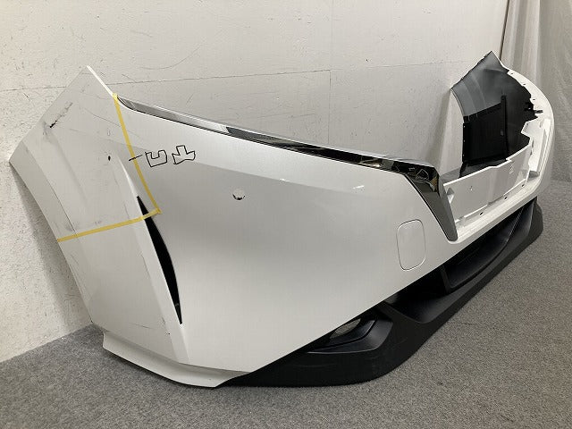 ノート/NOTE E13/SNE13 純正 前期 フロント バンパー スポイラー付 Fバンパー 62022 6XJ0H ピュアホワイトパール QAC 日産(151037)