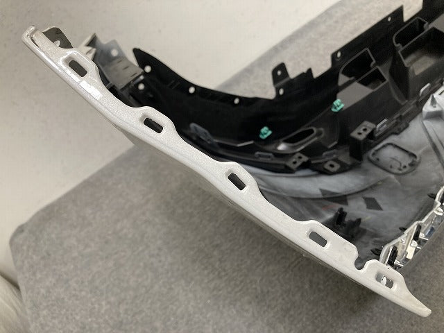 ノート/NOTE E13/SNE13 純正 前期 フロント バンパー スポイラー付 Fバンパー 62022 6XJ0H ピュアホワイトパール QAC 日産(151037)