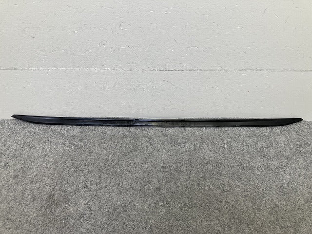 新品!3シリーズ F30/F31/F35 純正 リア バンパーモール トリムストリップ Sport 7 288 233/7 289 756 51127288233 ブラック BMW(151051)