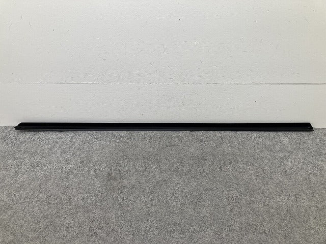 新品!R55 R56 R57 R58 R59 純正 右 フロント ドア ベルトモールアウター RH 51337146092 MINI(151053)