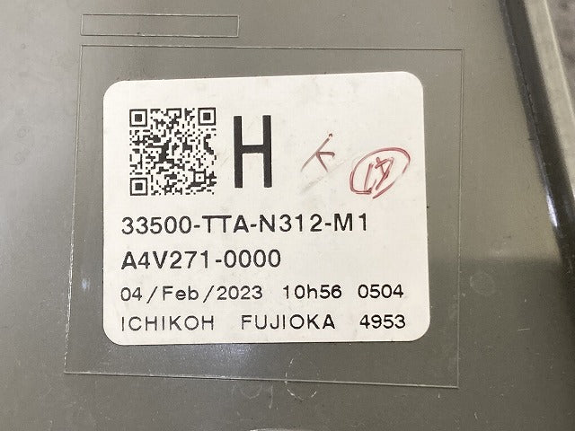 N-BOX/NBOX Nボックス JF3/JF4 純正 後期 右 テールランプ/ライト/レンズ LED 刻印H RH ICHIKOH D274 ホンダ(151055)