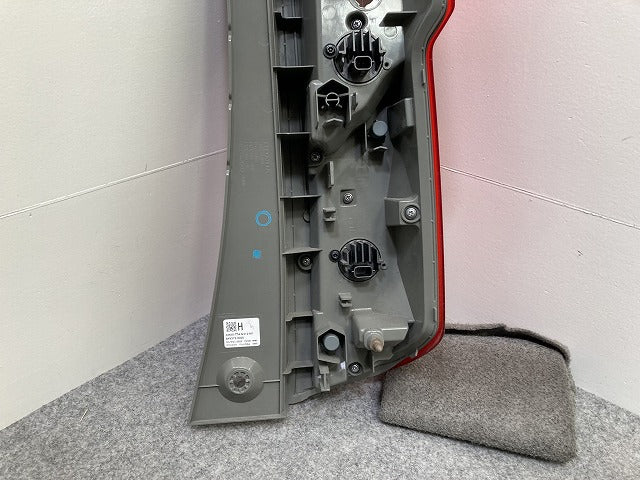 N-BOX/NBOX Nボックス JF3/JF4 純正 後期 左 テールランプ/ライト/レンズ LED LH ICHIKOH D274 ホンダ(151056)