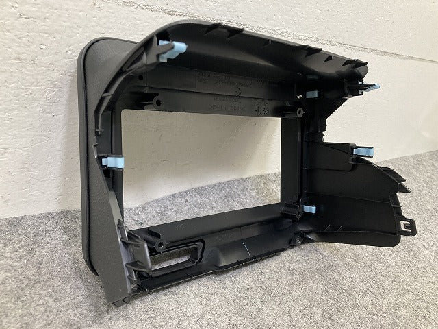 新車取り外し!N-BOX/NBOX Nボックス JF5/JF6 純正 8インチナビ パネル オーディオカバー AVパネル 77250-32R-00 素地 ホンダ(151063)