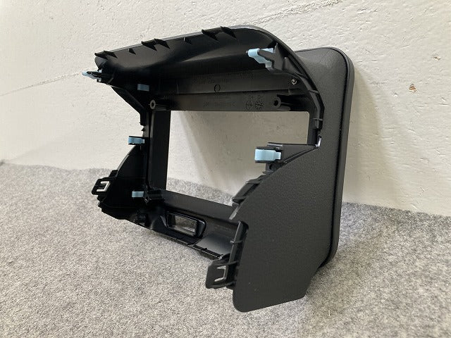 新車取り外し!N-BOX/NBOX Nボックス JF5/JF6 純正 8インチナビ パネル オーディオカバー AVパネル 77250-32R-00 素地 ホンダ(151072)